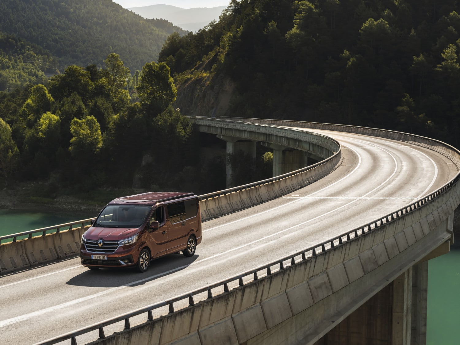 RENAULT TRAFIC SPACENOMAD (J82)