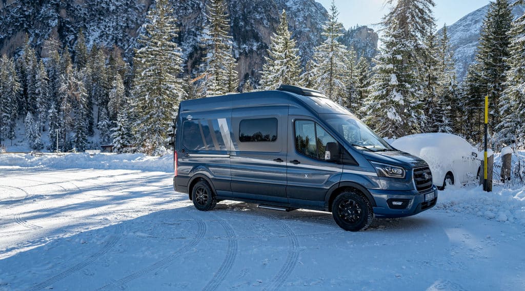 carado-imagebank-data_ve_camper-van_cv590_pi_2024_1001_21-31-41_hr-aspect-ratio-18-10