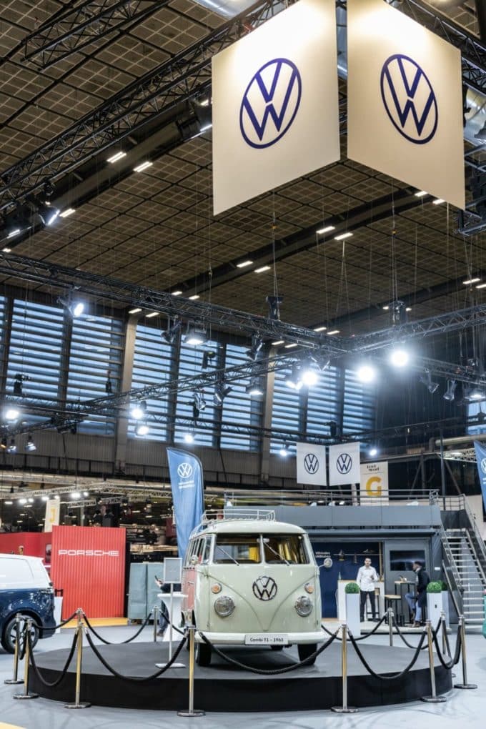 Salon Rétromobile 2023 : le Volkswagen Combi à l'honneur