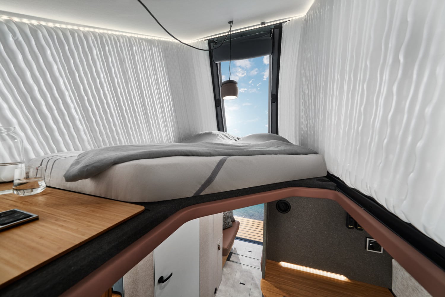 hymer_ventures_interieur_bett-c-hymer-gmbh-co-kg