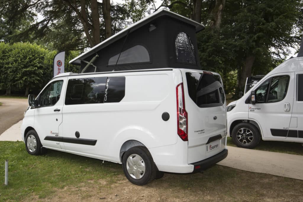 Van à toit relevable Cap Land de chez Dreamer sur Ford Transit