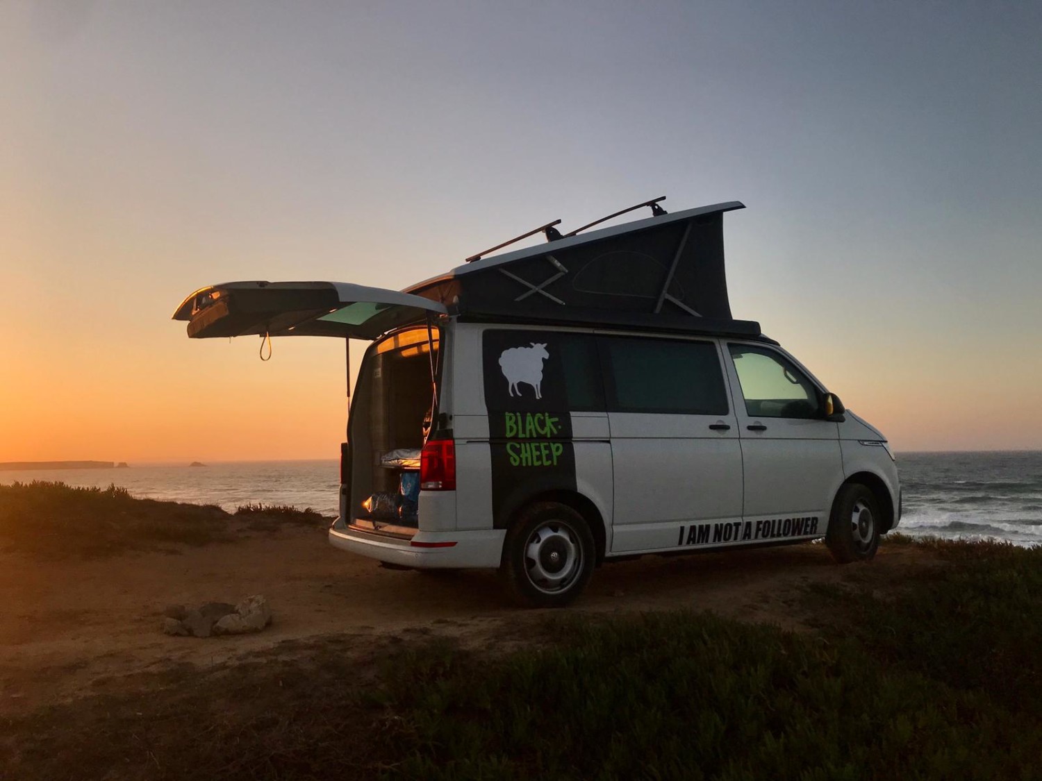 Image 2020-10-24 at 19.25.55 (1) @Nomads Surfing Volkswagen California Automne Portugal Surf