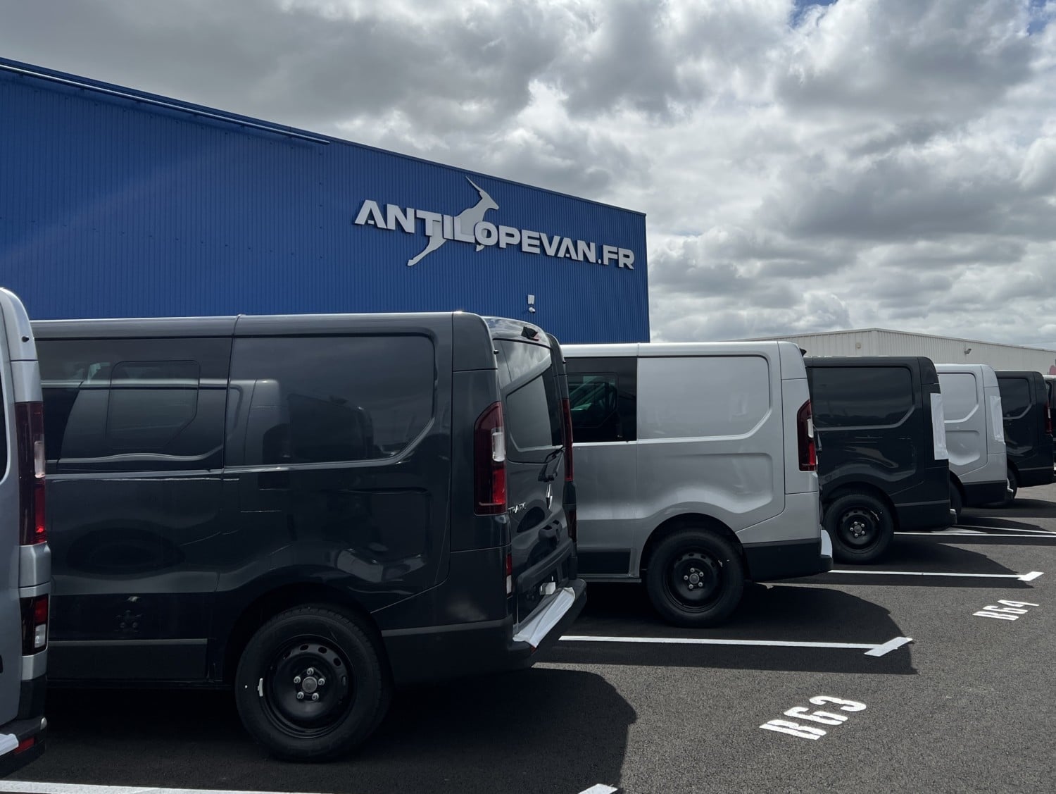 Usine Antilope Van